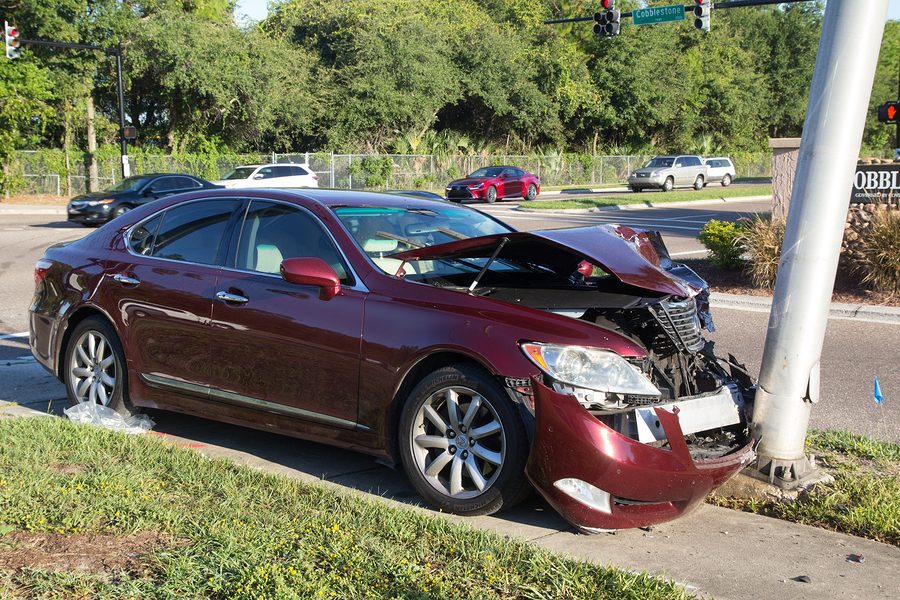 JACKSONVILLE, FLORIDA, USA - SEPTEMBER 23, 2016: A car crashes i